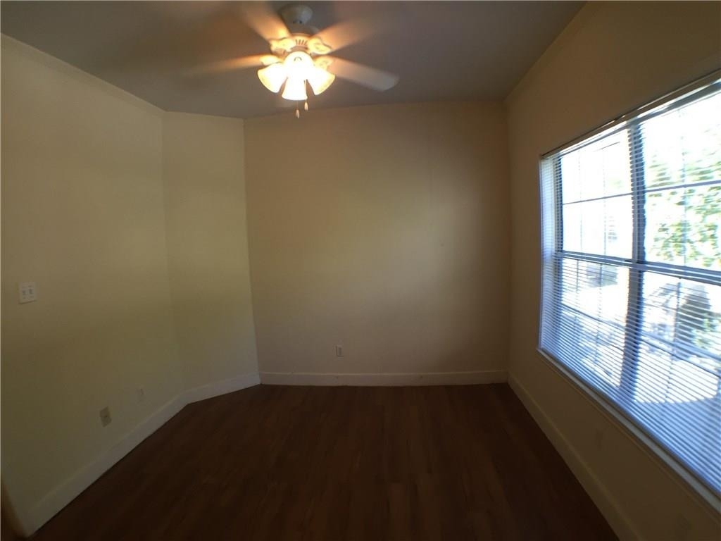2100 San Gabriel St St - Photo 9