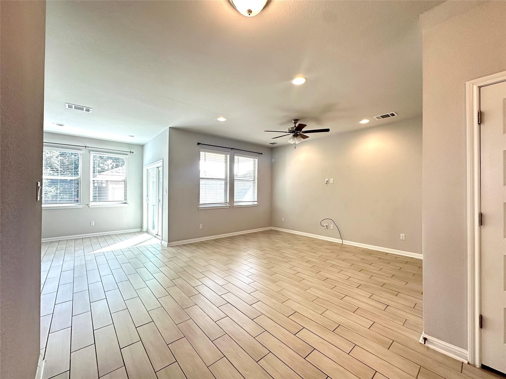 2724 Stone Branch Dr - Photo 9