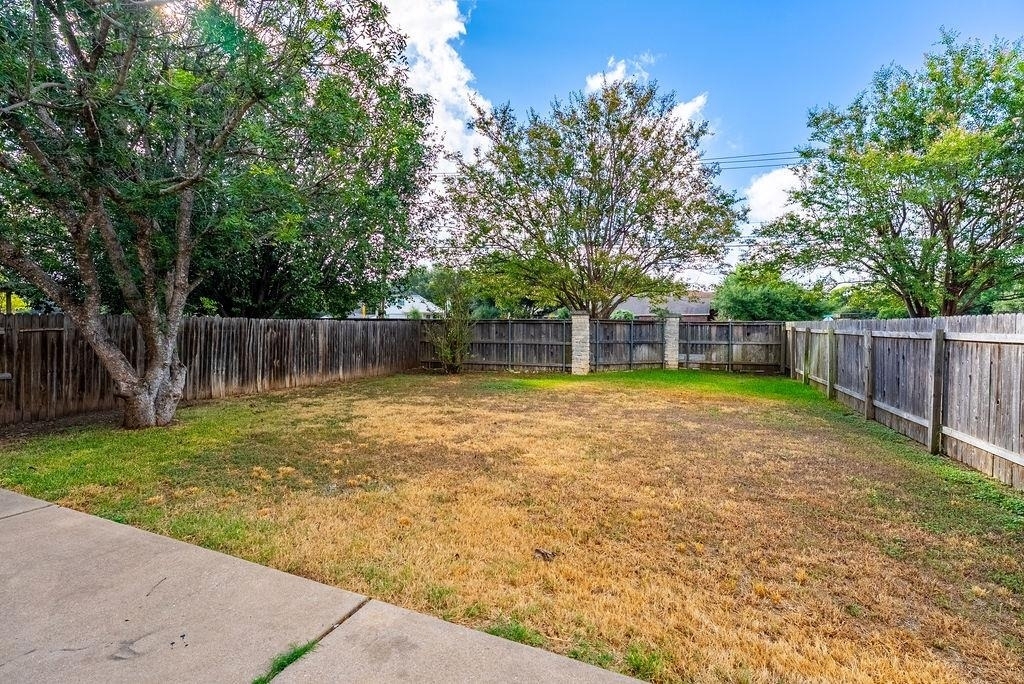 13505 Dulles Ave - Photo 21