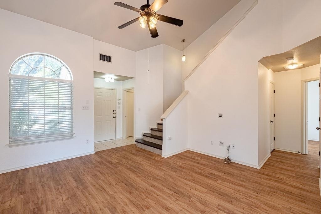 13505 Dulles Ave - Photo 2