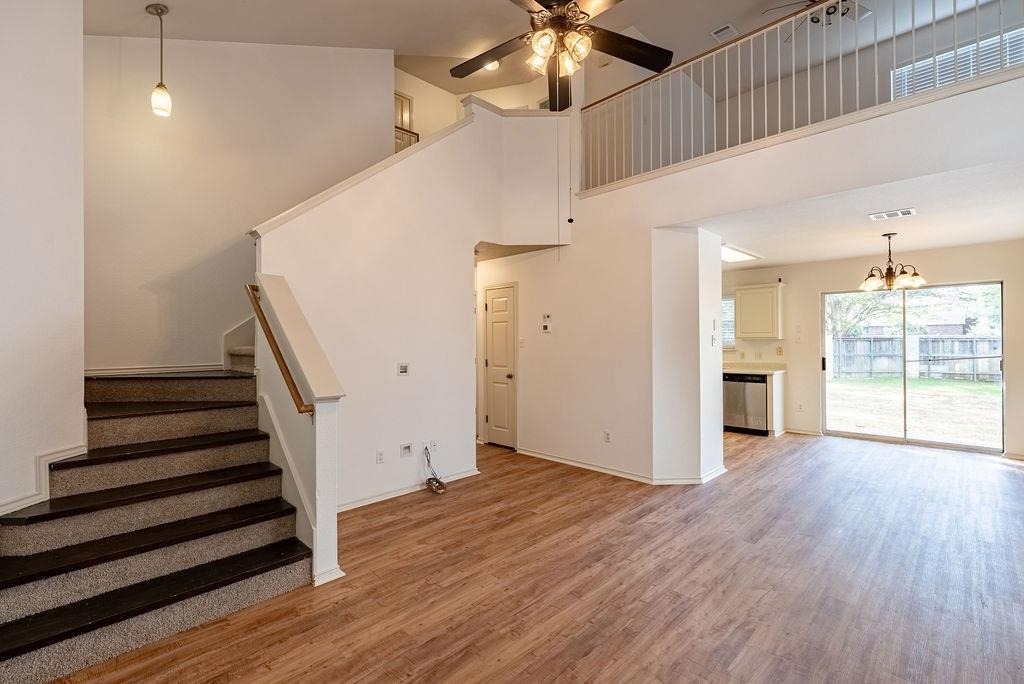 13505 Dulles Ave - Photo 3