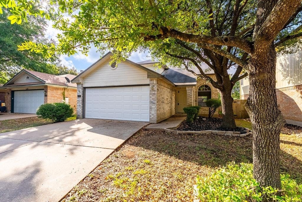 13505 Dulles Ave - Photo 1