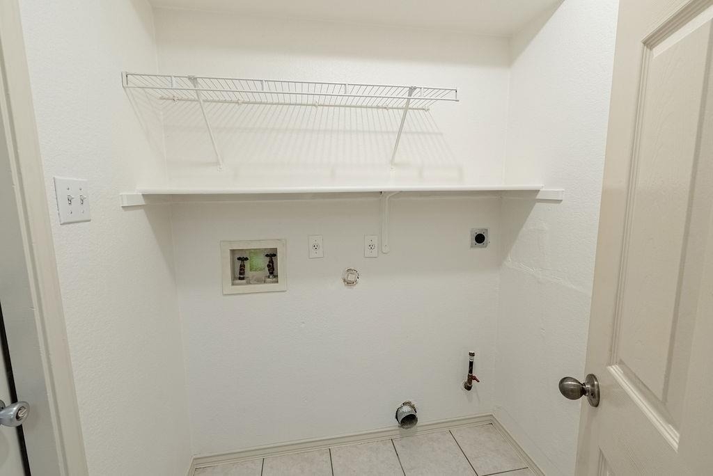 13505 Dulles Ave - Photo 12
