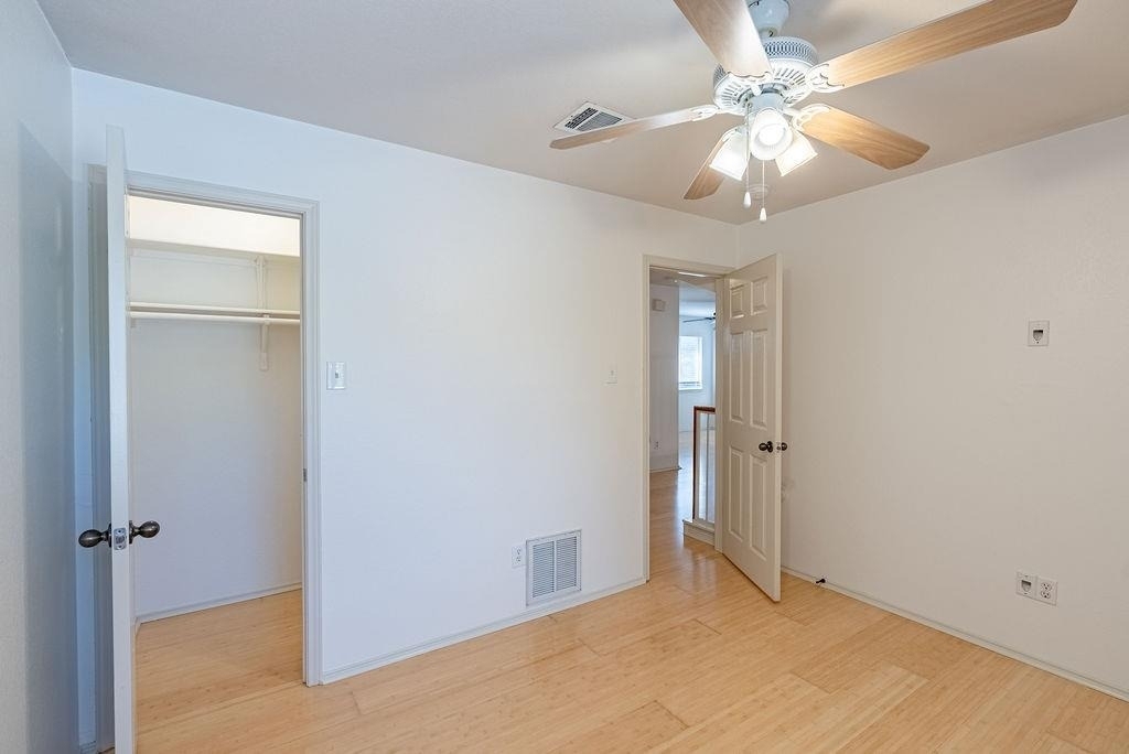 13505 Dulles Ave - Photo 19