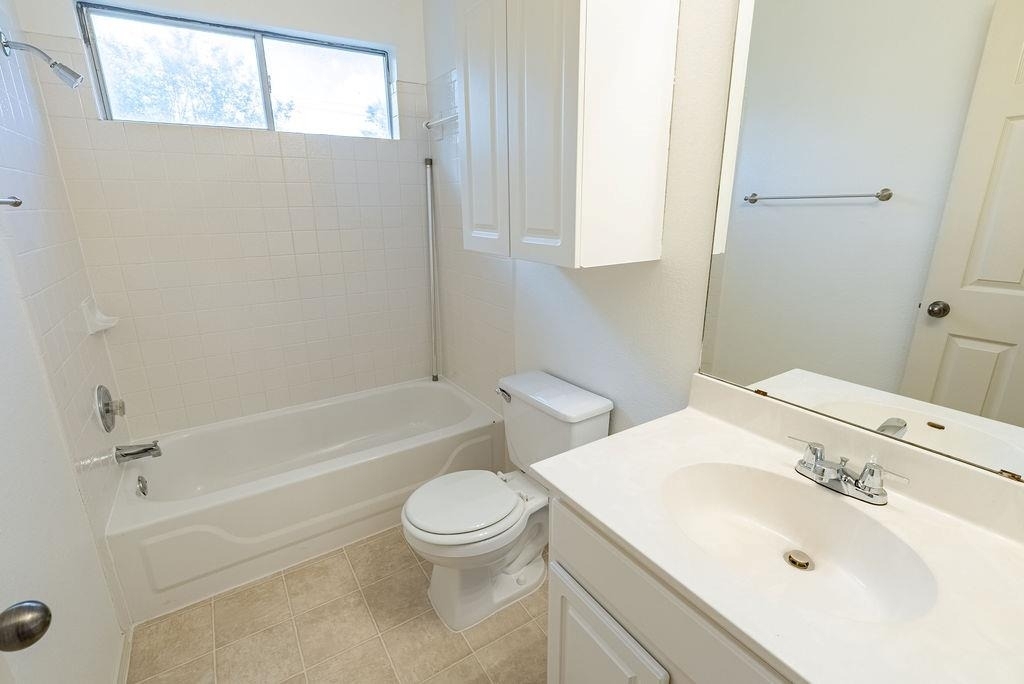 13505 Dulles Ave - Photo 15