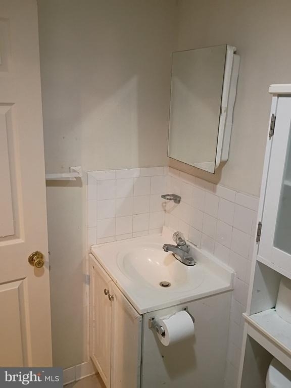 705 Poplar Grove Street - Photo 10