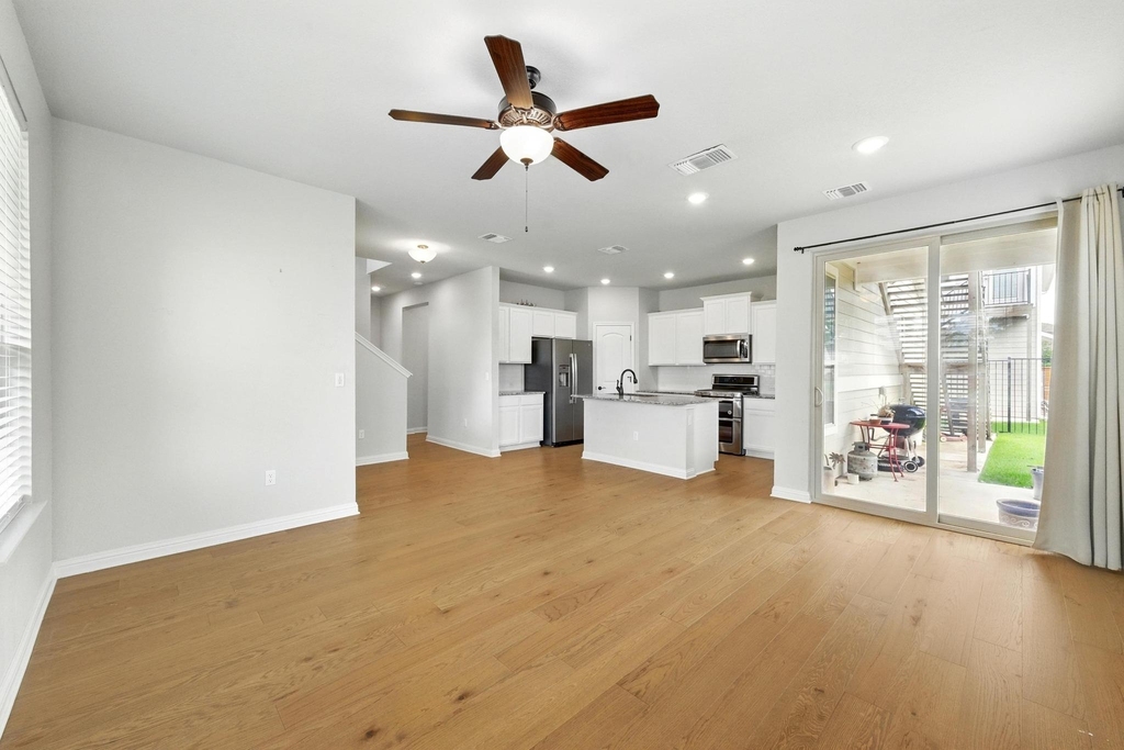 8007 Orizzonte St - Photo 6