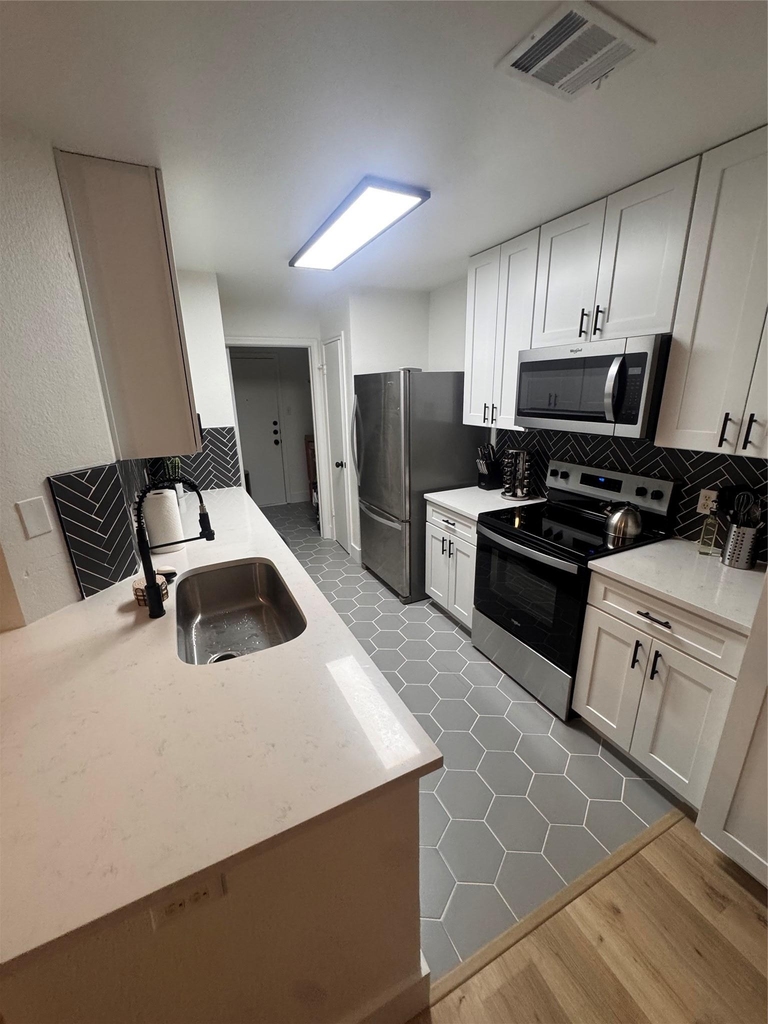 1906 Alex Ave - Photo 5