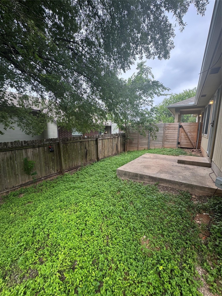 1906 Alex Ave - Photo 14
