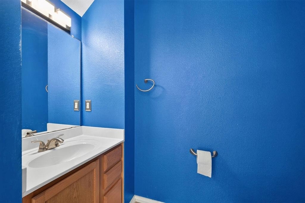 2200 Ezra Ct - Photo 17