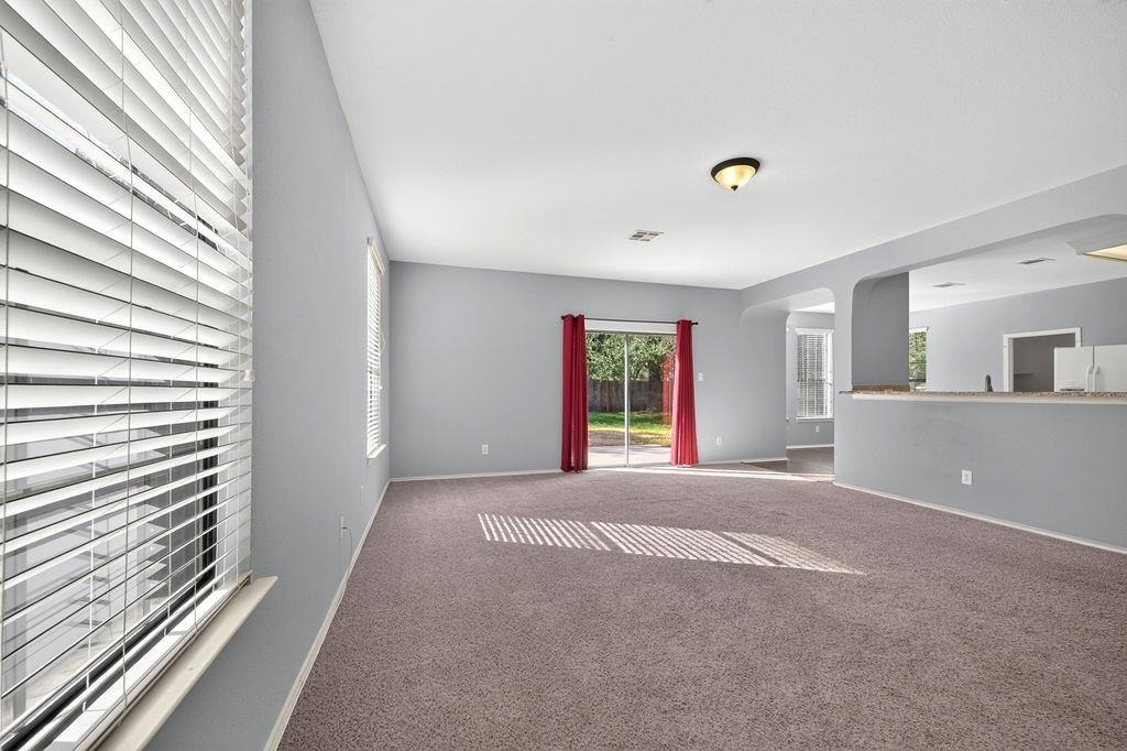2200 Ezra Ct - Photo 15