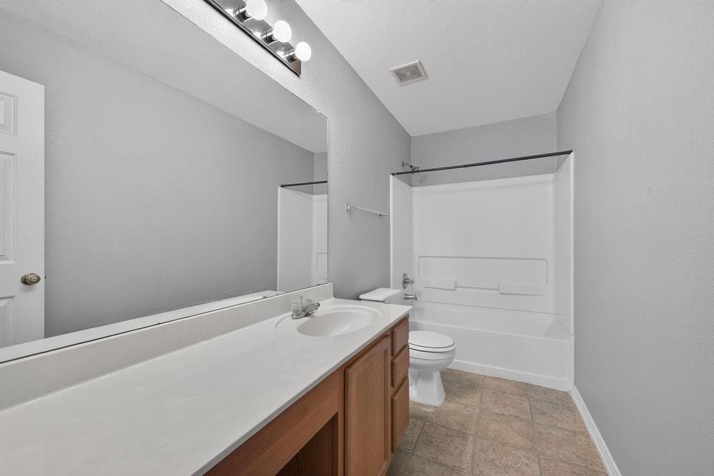 2200 Ezra Ct - Photo 25