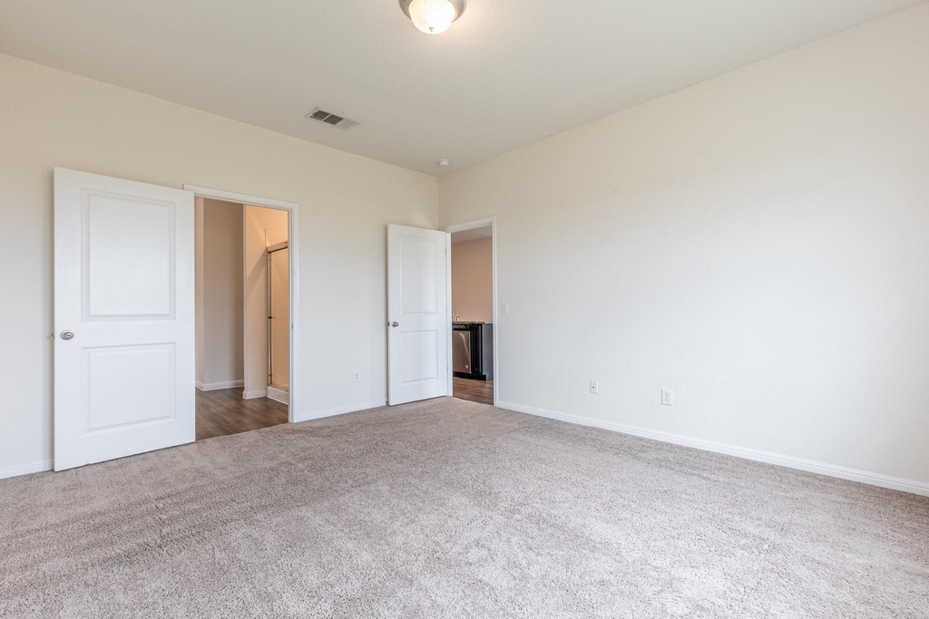 12601 Samuel Adams - Photo 24