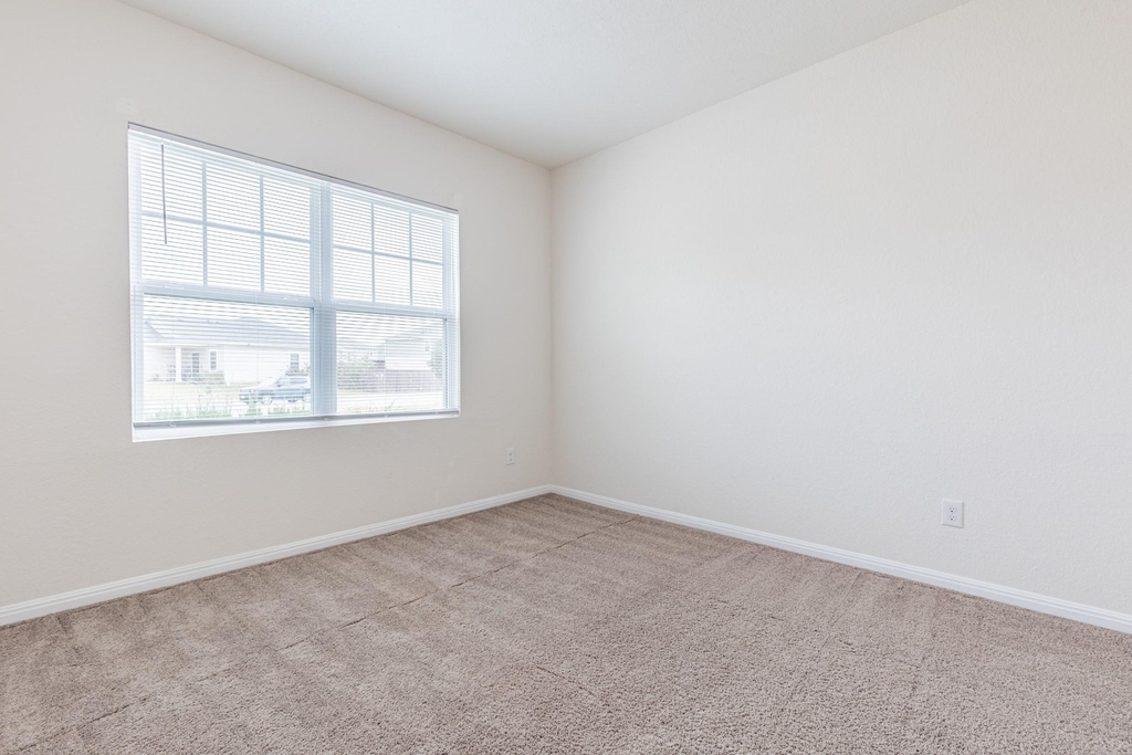 12601 Samuel Adams - Photo 6