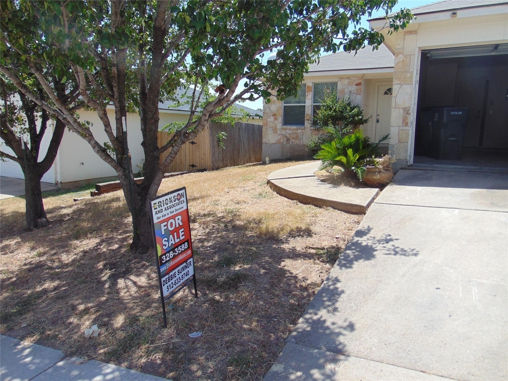 15209 Bullace St - Photo 0