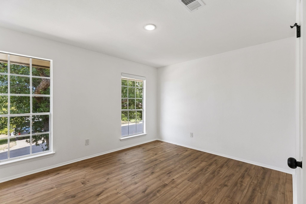 4303 Rimdale Dr - Photo 19