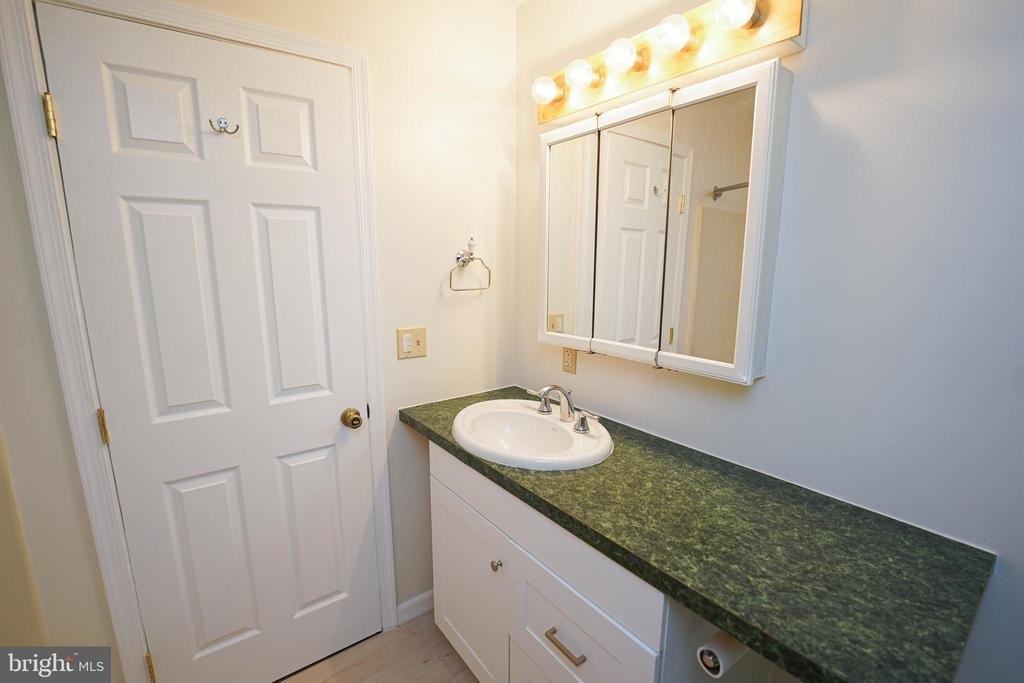 18 N Pennsylvania Avenue - Photo 33