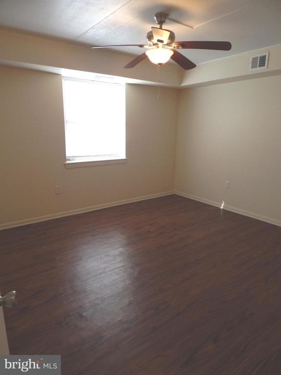 1 Essex Hall - Photo 23