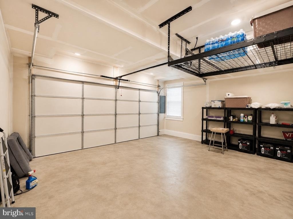 1011 Sycamore Drive Se - Photo 35