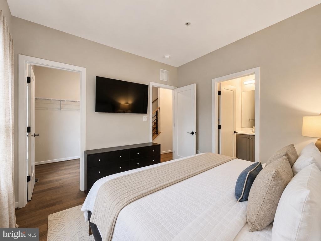 1011 Sycamore Drive Se - Photo 25