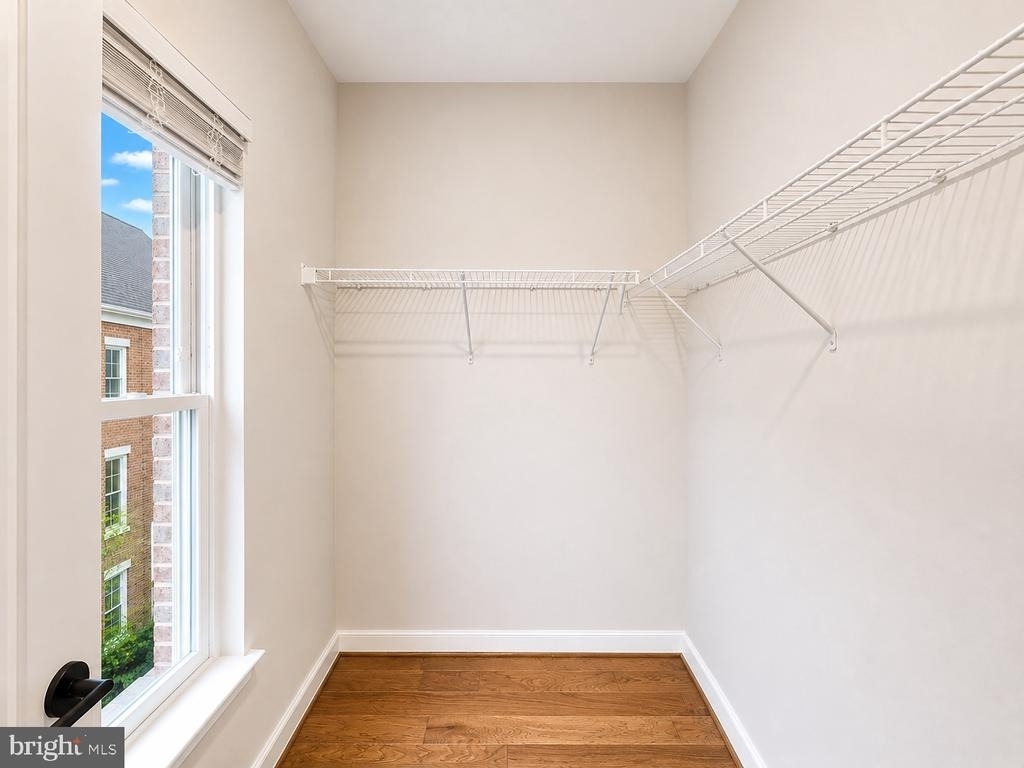 1011 Sycamore Drive Se - Photo 28