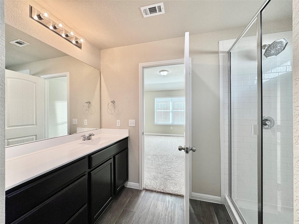224 Yoakum St - Photo 22