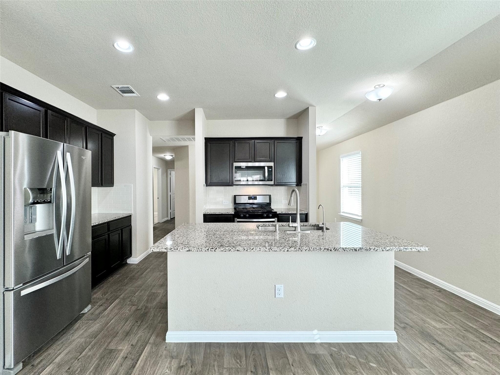 224 Yoakum St - Photo 10