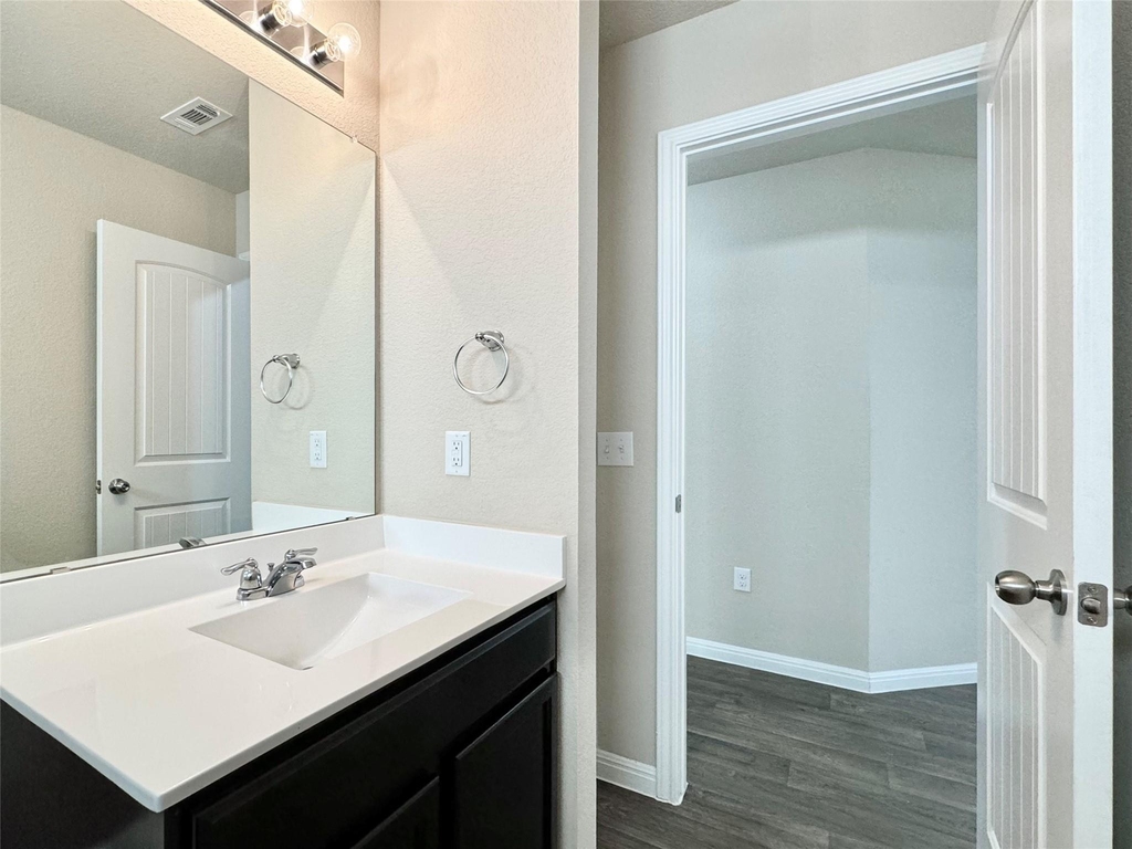 224 Yoakum St - Photo 29