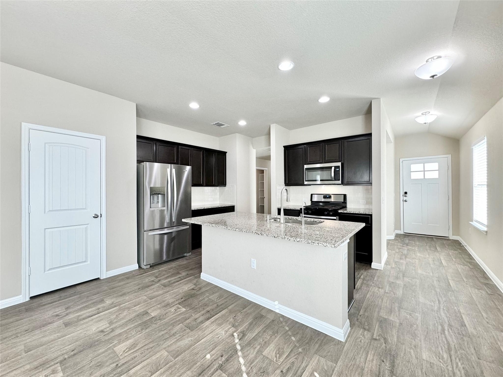 224 Yoakum St - Photo 7