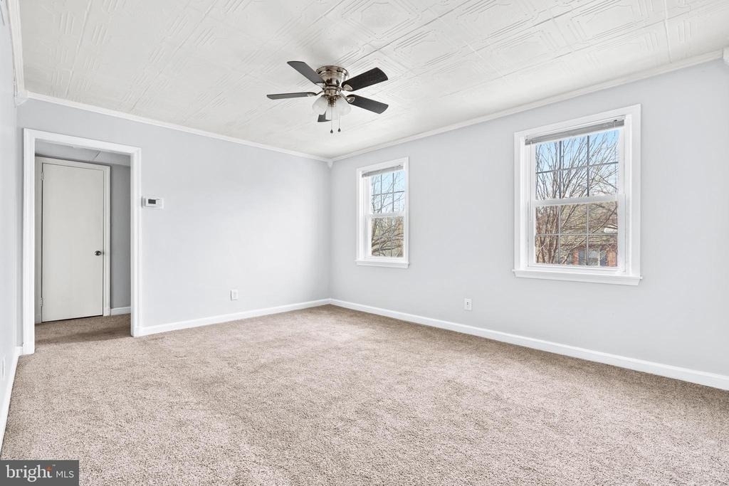 2124 Suitland Terrace Se - Photo 5