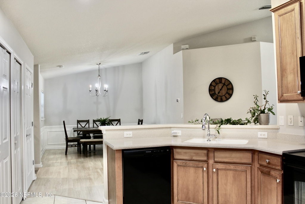 6518 White Blossom Circle - Photo 10