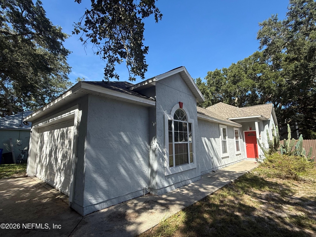 2418 Hydrangea Street - Photo 2