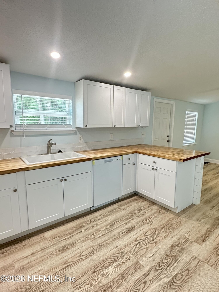 1635 Natalie Road - Photo 2