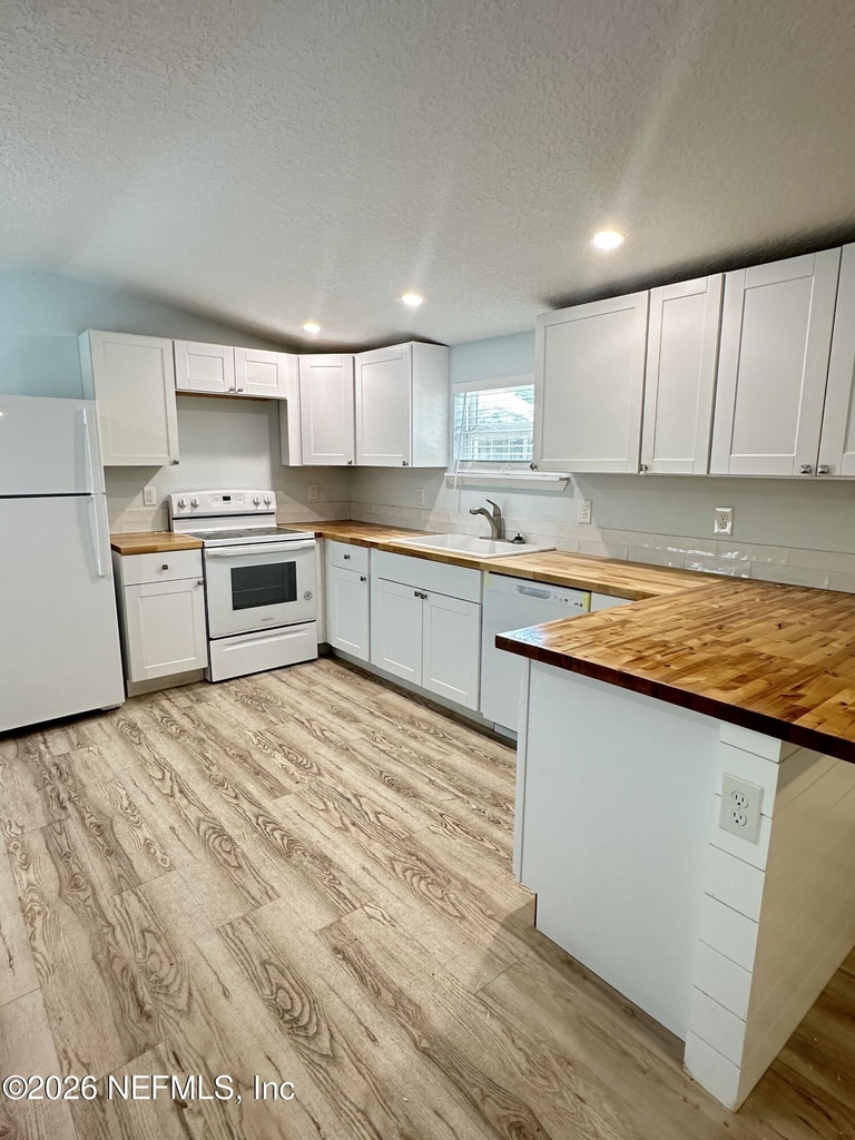 1635 Natalie Road - Photo 1