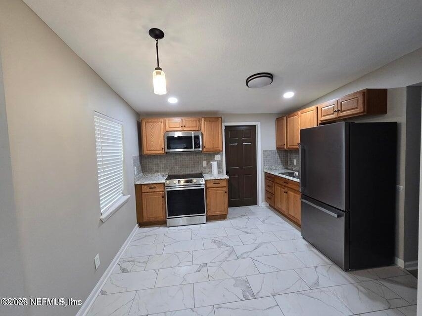 4106 Lockhart Drive N - Photo 2