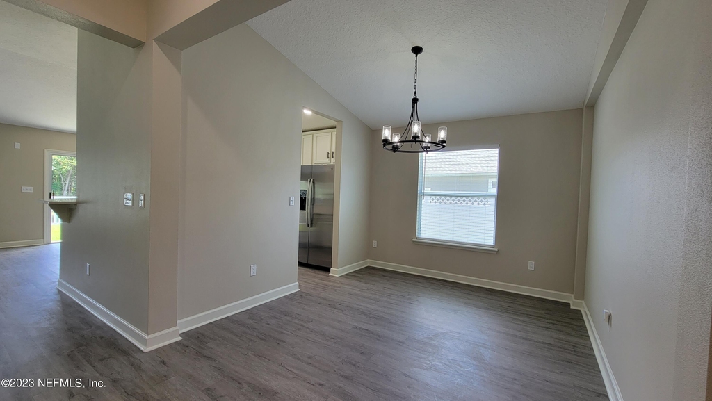 2735 Woodsdale Drive - Photo 11