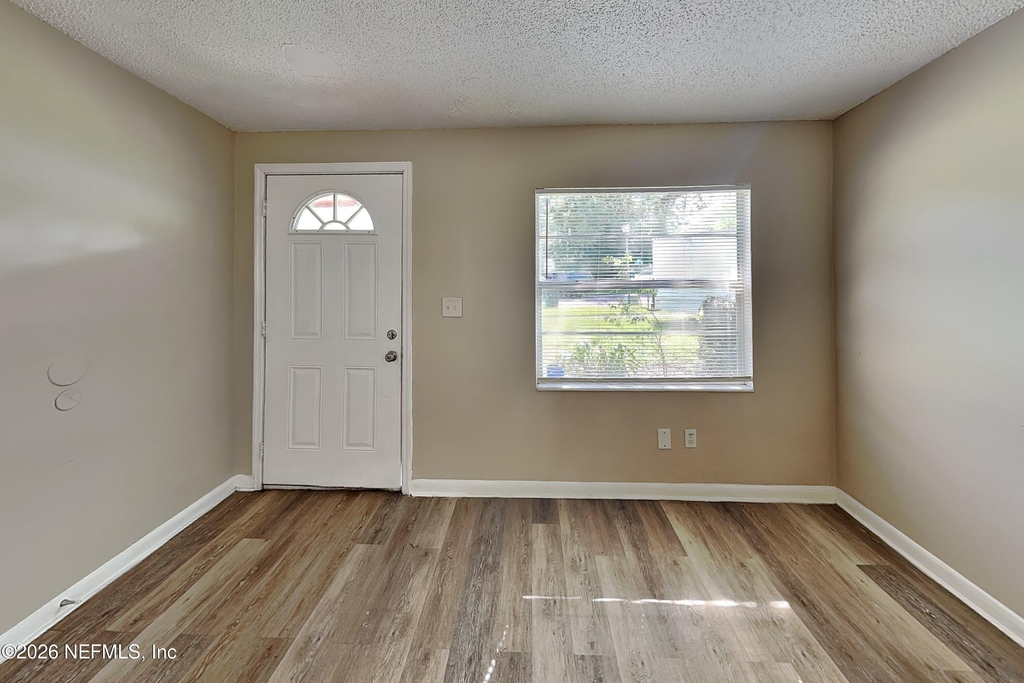 4888 Strato Road W - Photo 2