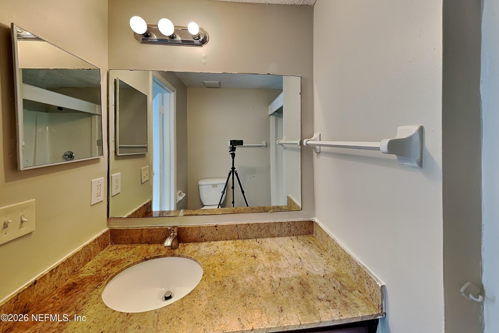 4888 Strato Road W - Photo 9