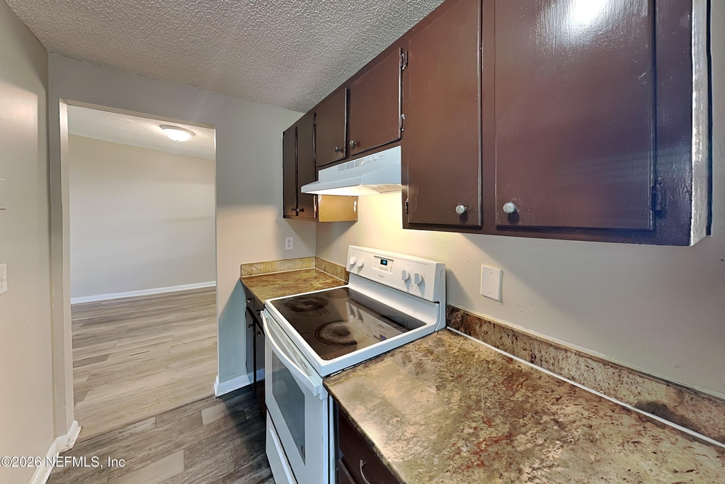 4888 Strato Road W - Photo 5