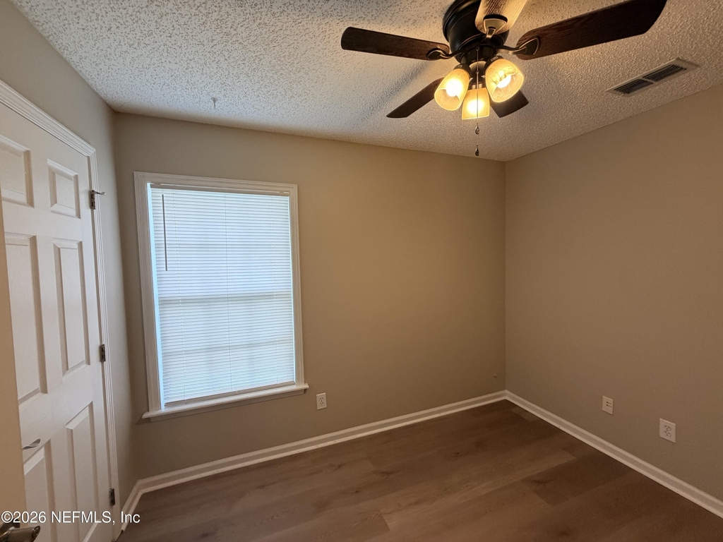 1231 American Eagle Lane - Photo 4