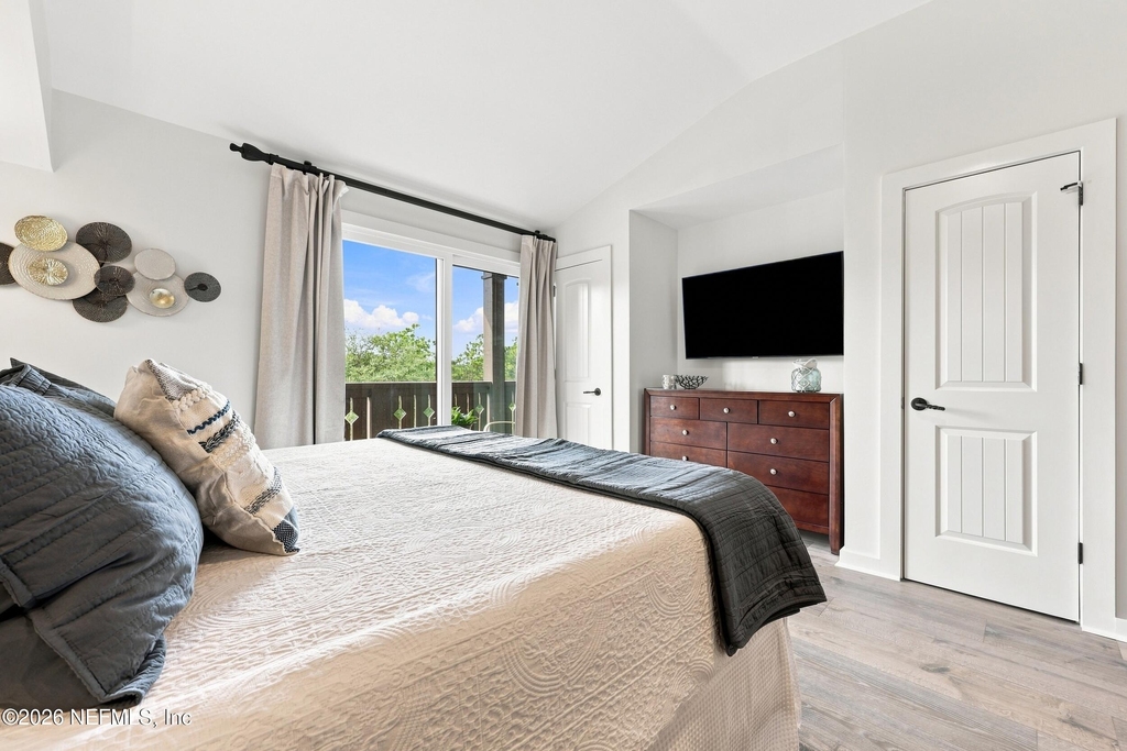 965 Registry Boulevard - Photo 6