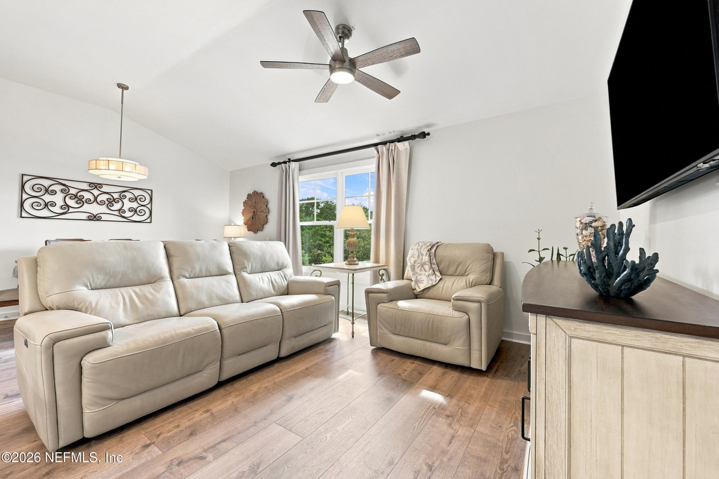 965 Registry Boulevard - Photo 0