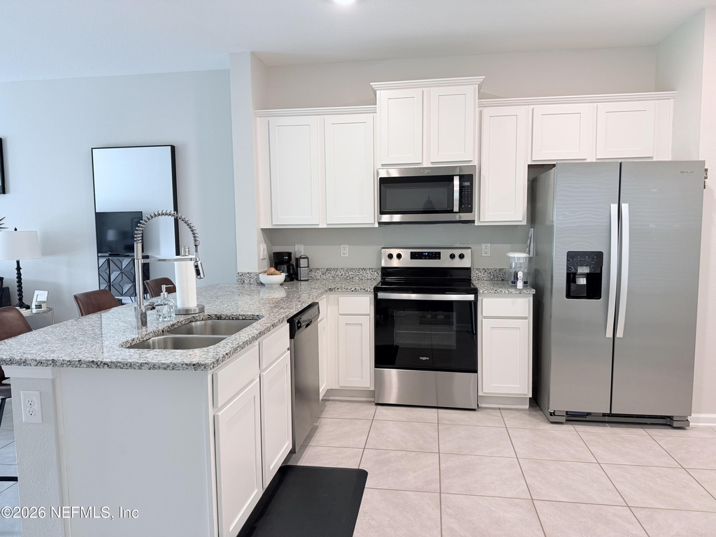 75 Pomona Way - Photo 1