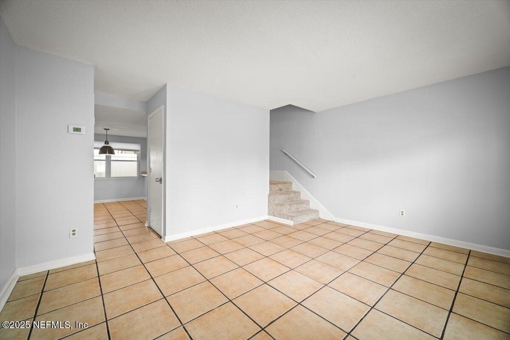 1305 2nd Street N - Photo 3