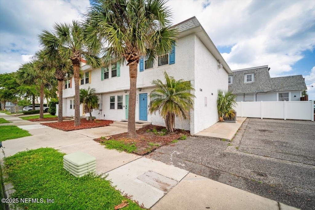 1305 2nd Street N - Photo 22