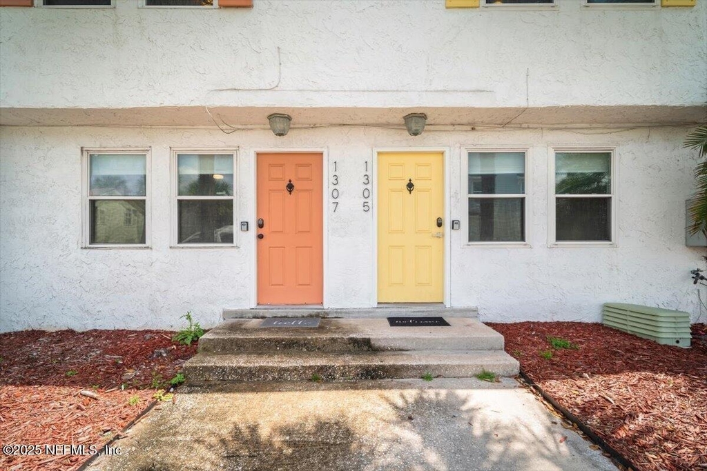 1305 2nd Street N - Photo 2