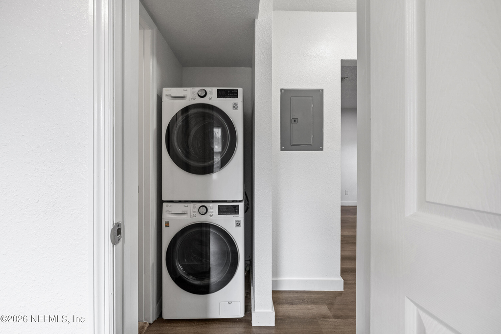 231 16th Street - Photo 12