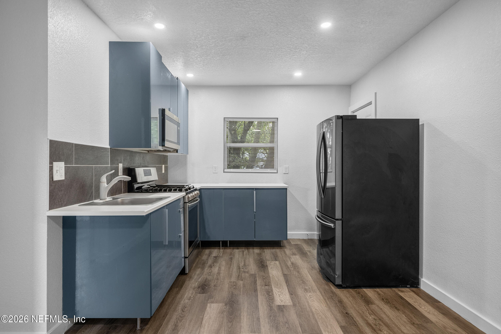 231 16th Street - Photo 5
