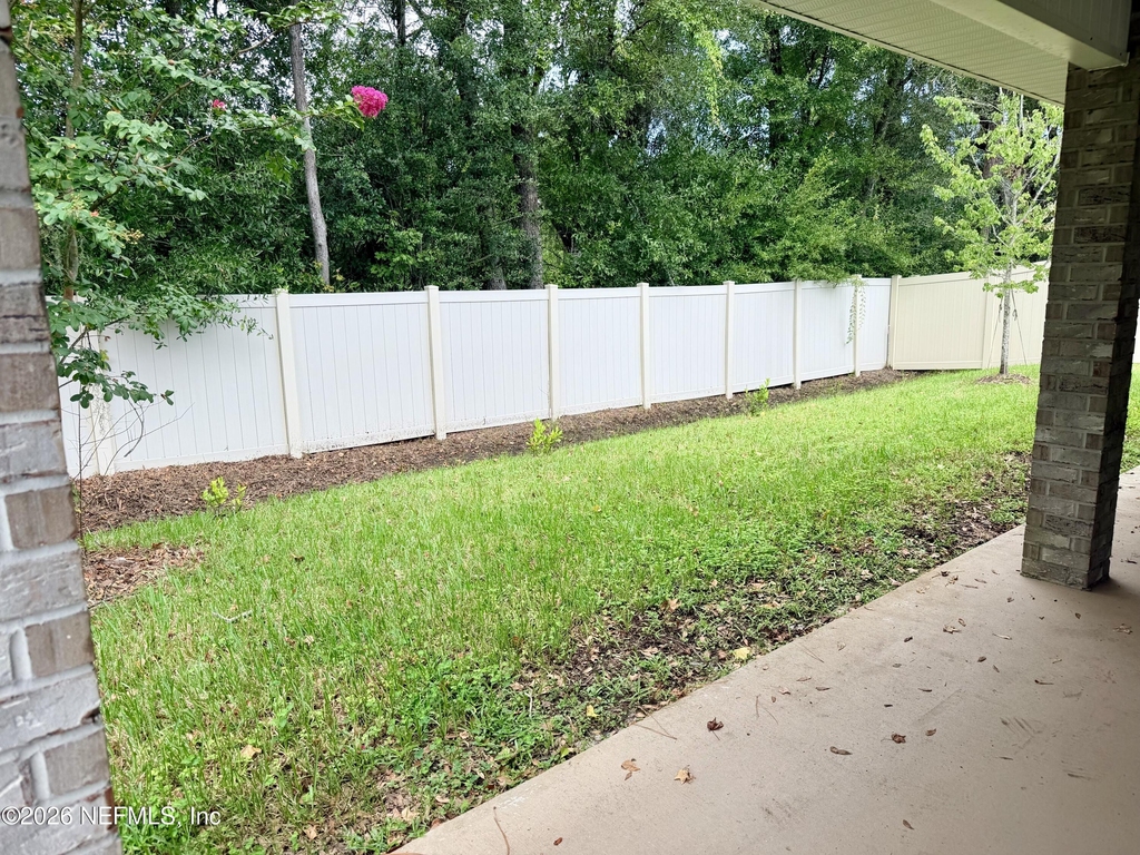 8124 Helmsley Boulevard - Photo 21