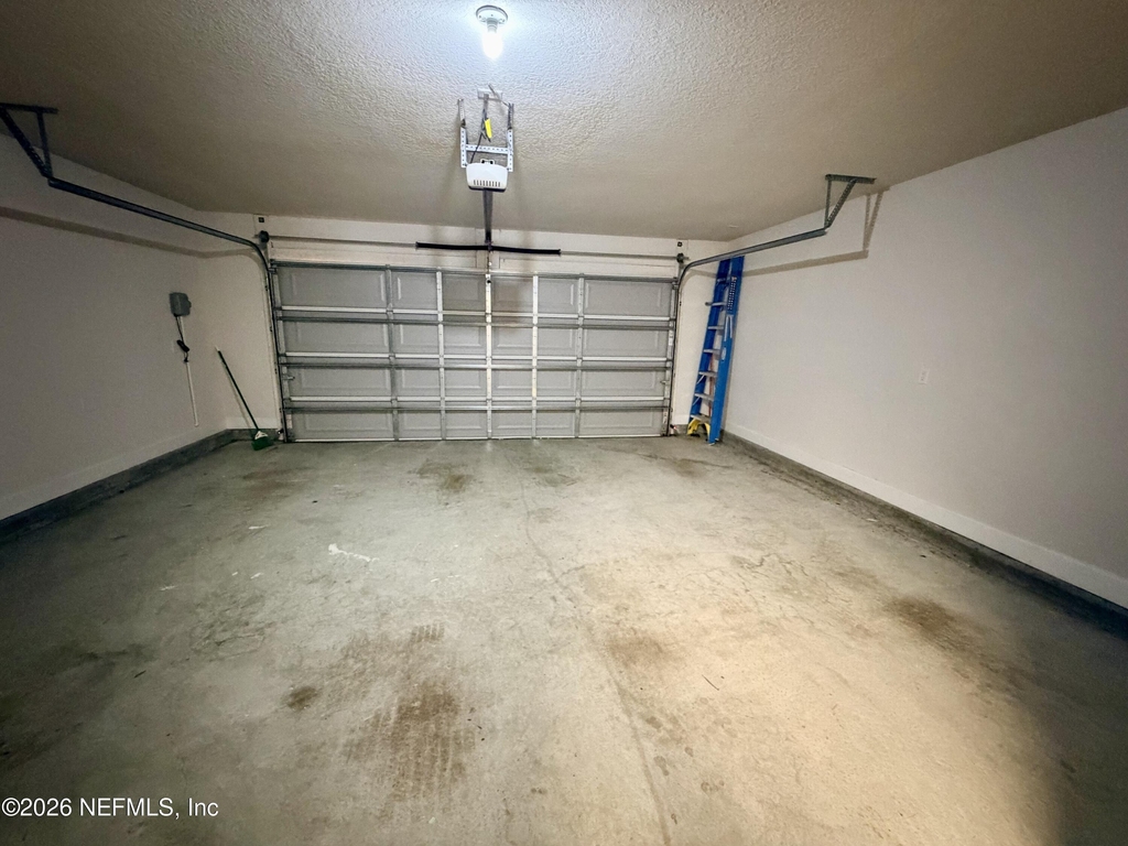 8124 Helmsley Boulevard - Photo 22